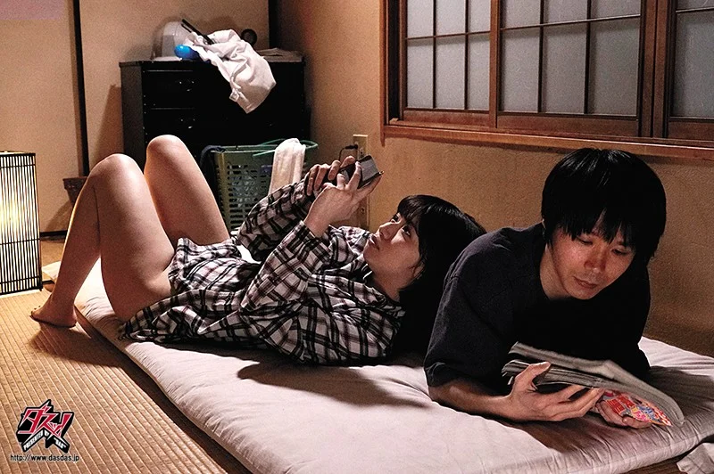 【独占】両親が旅行でいない二日間、幼馴染に欲望剥き出しでハメまくった中出し記録。 石原希望のパッケージ画像です