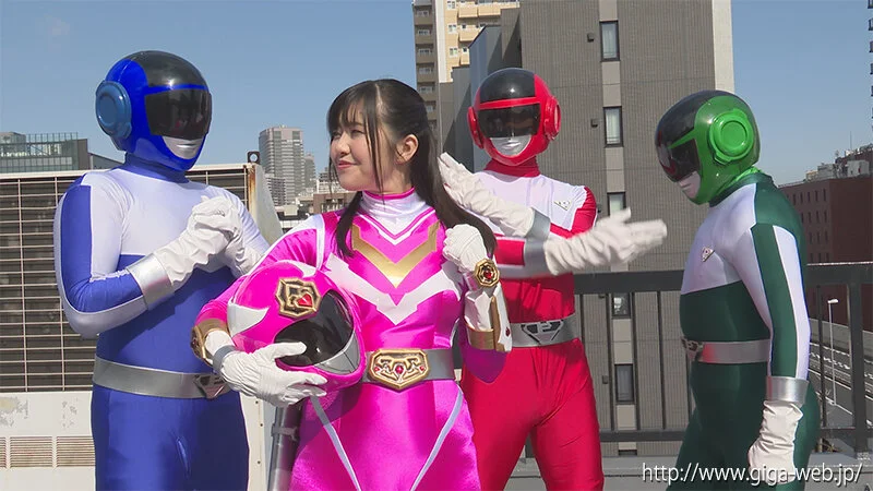 淫靡なる魔装 邪悪に染められたセイントピンクのパッケージ画像です